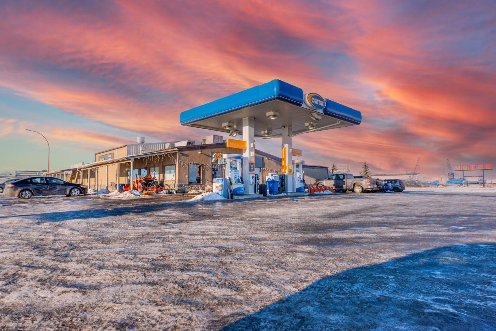 Beiseker Blue Horse Motel מראה חיצוני תמונה